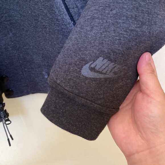 Nike Vancouver Canucks sports outerwear - Picture 7 of 11